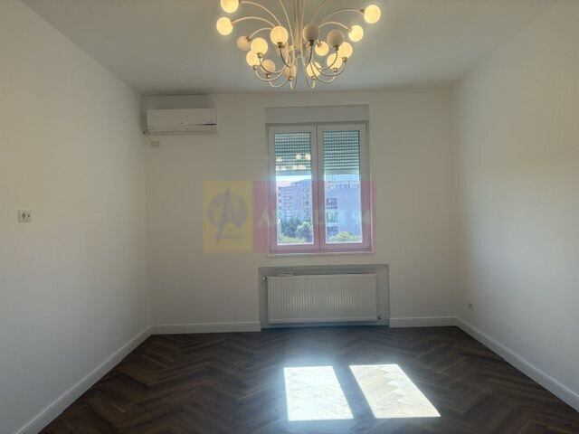 Apartament superb  renovat integral Drumul Sarii.
